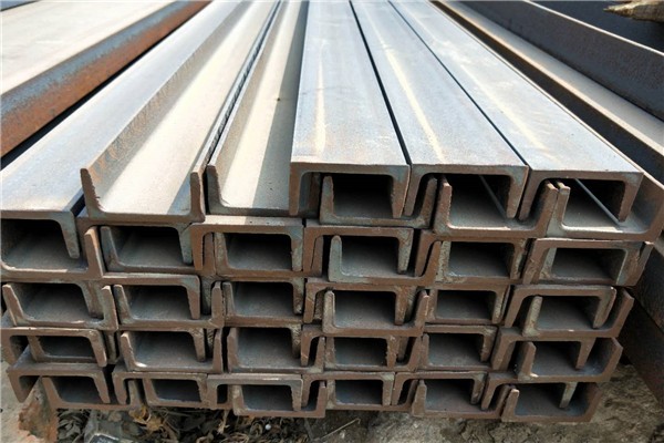 怎样对工字钢进行除锈和养护?